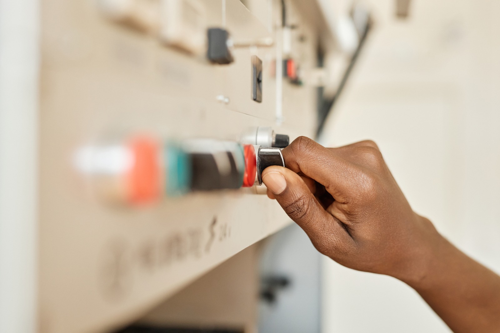 Circuit breaker maintenance