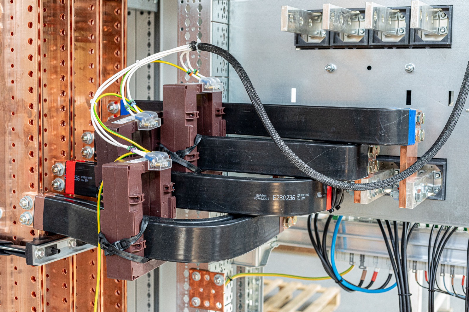Instrumentation connectors