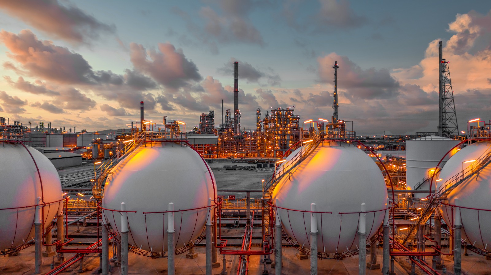 Downstream refinery and petrochemical plant support